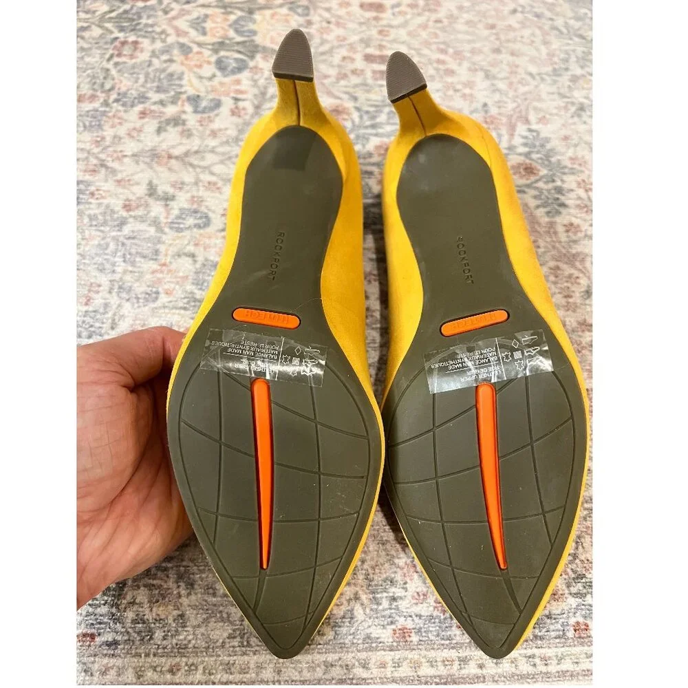 NWOB Rockport Total Motion Sheehan Heel - Yellow Suede Size 7W - Picture 4 of 5